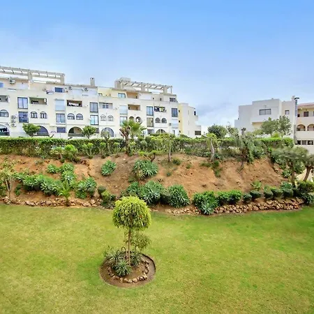 Apartamento Iva Moderno Com Piscina アルブフェイラ